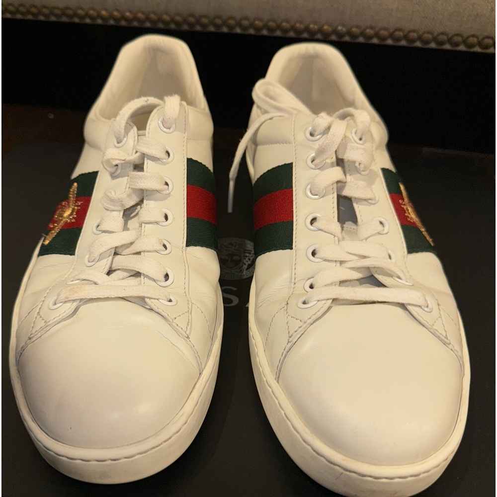 Gucci bee shoes